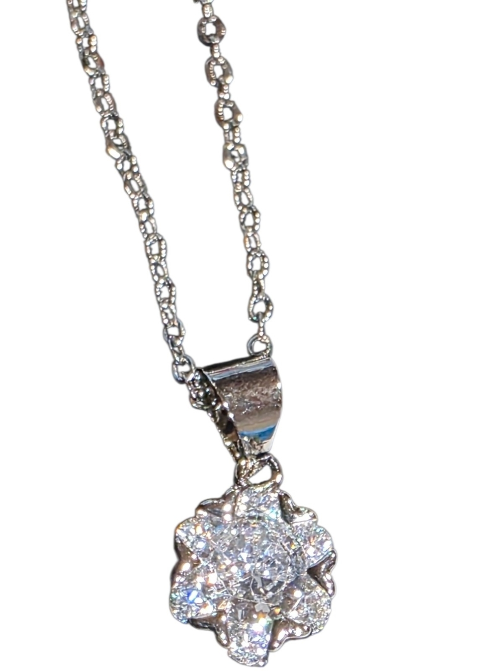 925 Sterling Silver CZ Flower Cluster Pendant Necklace 16 Inch Chain New - Picture 2 of 6